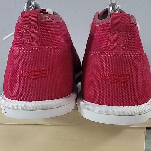 NEW UGG Men\'s Red Maksim Canvas Lace Up Chukka Boots Shoes Size 8 1019023‎